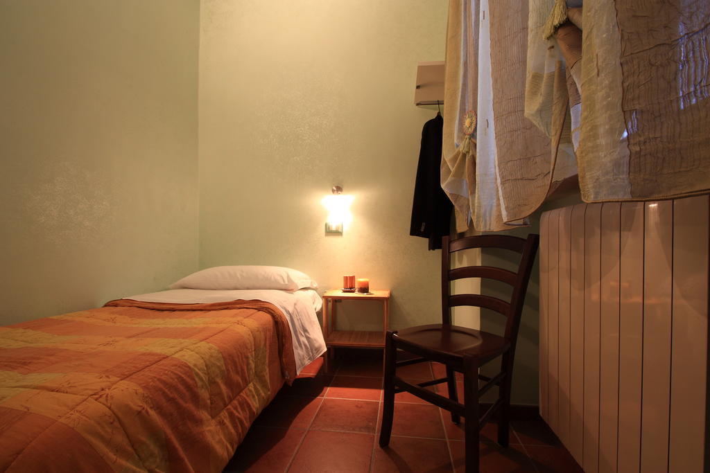 La Candeletta Hotel ซานโตสเตฟาโน ดิ เซสซานีโอ ห้อง รูปภาพ